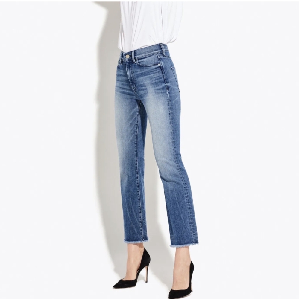 AYR The Bomb Pop Blue Straight Leg Jean Size 26 Frayed Hem EUC